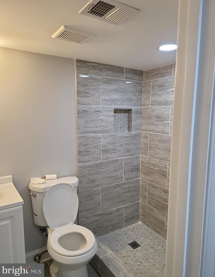 5251 Linden Heights Ave, Baltimore MD  21215-5015 exterior