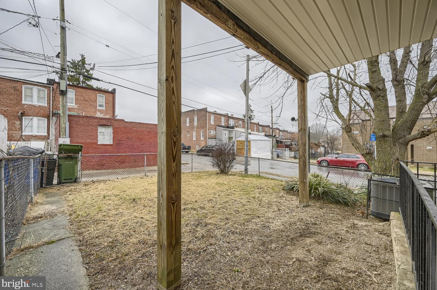 3200 Westmont Ave, Baltimore MD  21216-3833 exterior