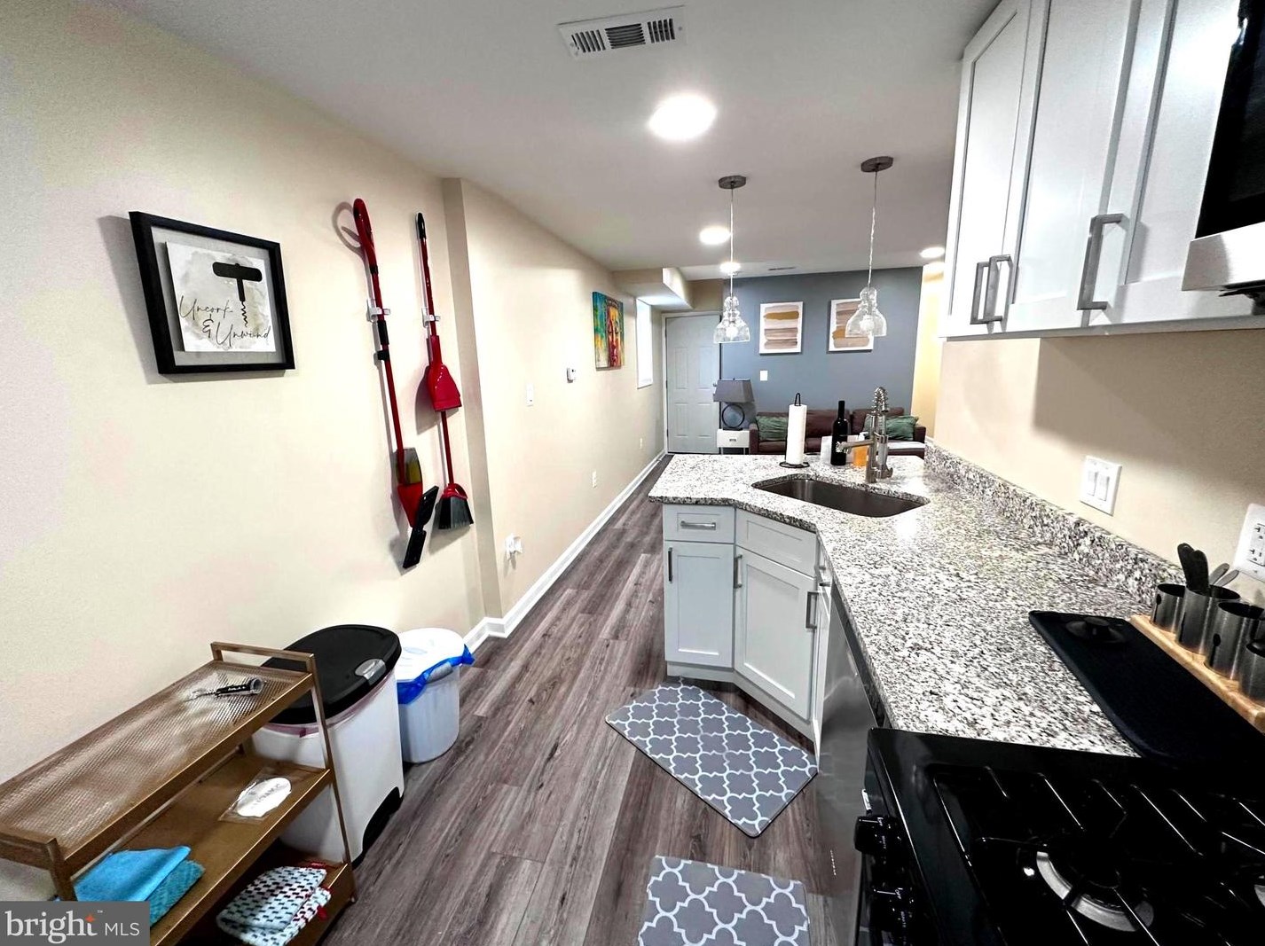 1721 Mcculloh St, Baltimore MD  21217-3527 exterior