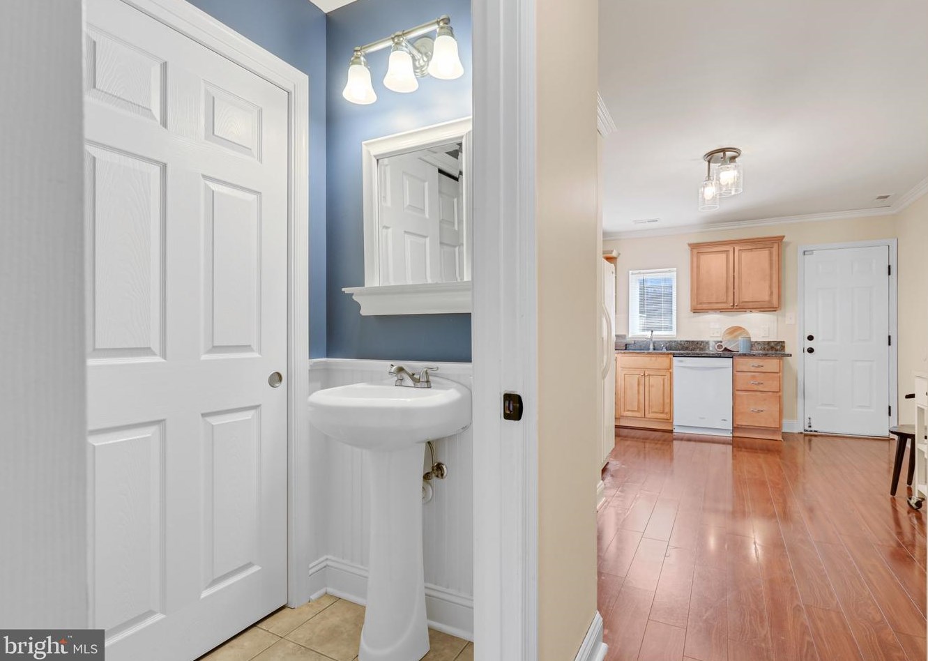 215 Bouldin St, Baltimore MD  21224-2316 exterior