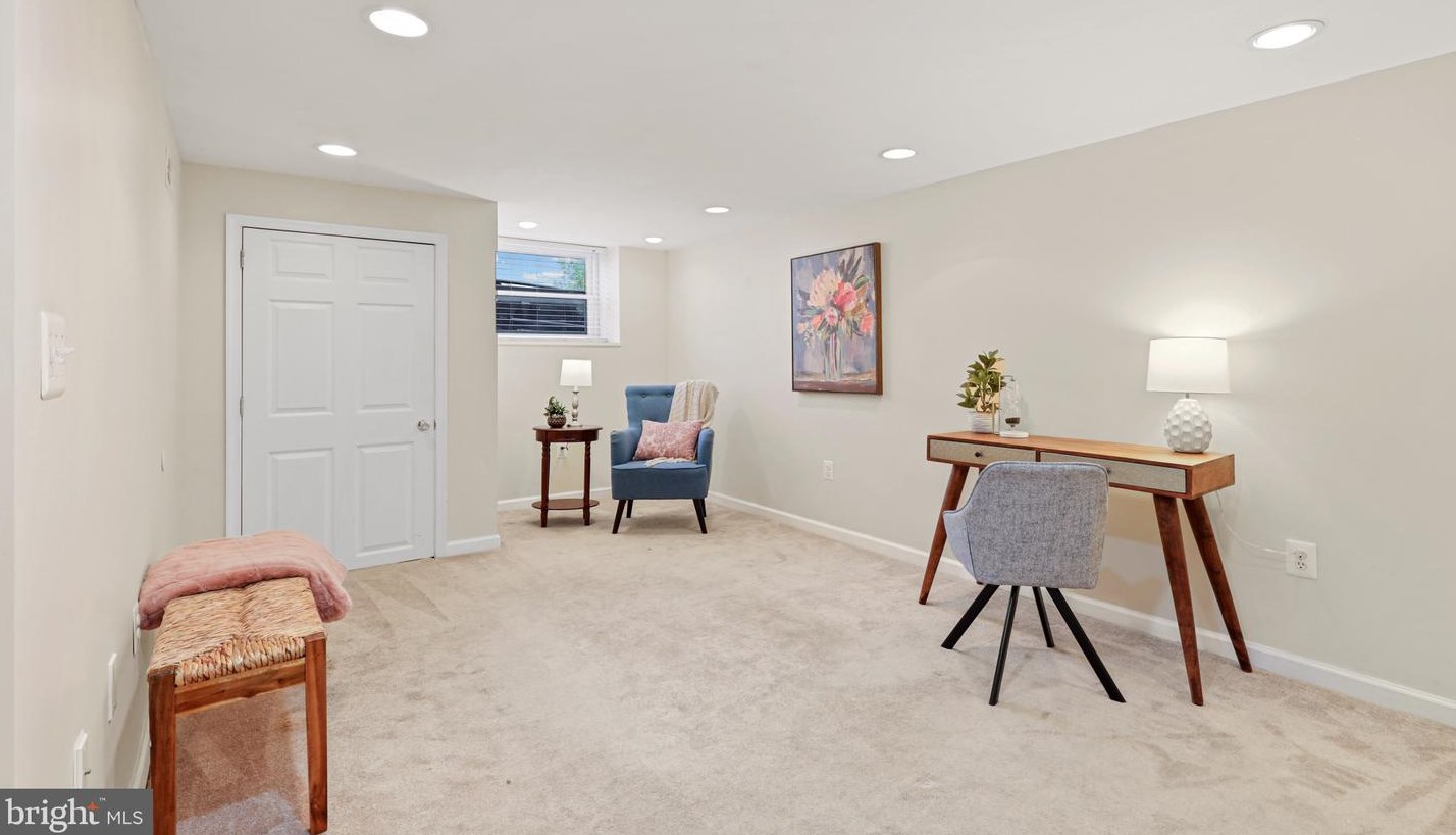 215 Bouldin St, Baltimore MD  21224-2316 exterior