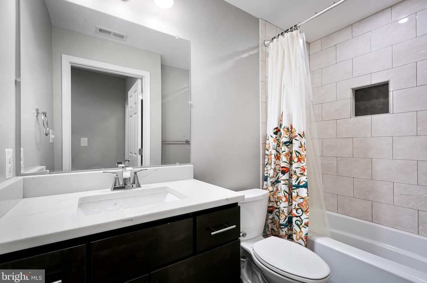 2305 Fairmount Ave, Baltimore MD  21224-1039 exterior