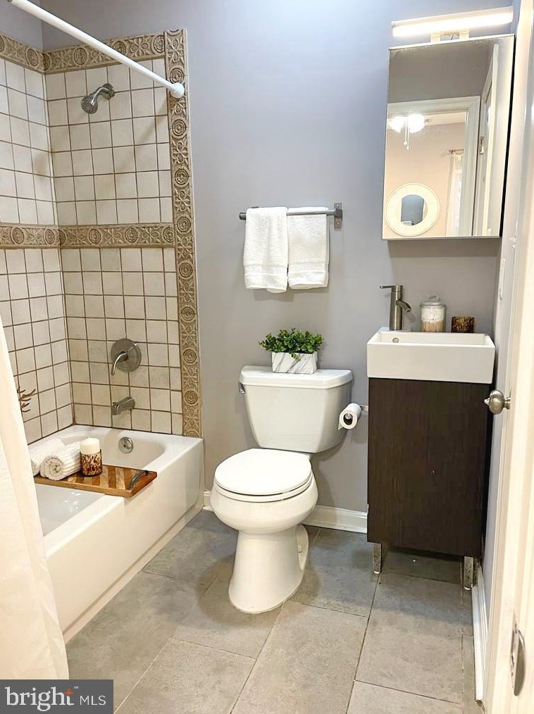 2457 Westport St, Baltimore MD  21230-3019 exterior