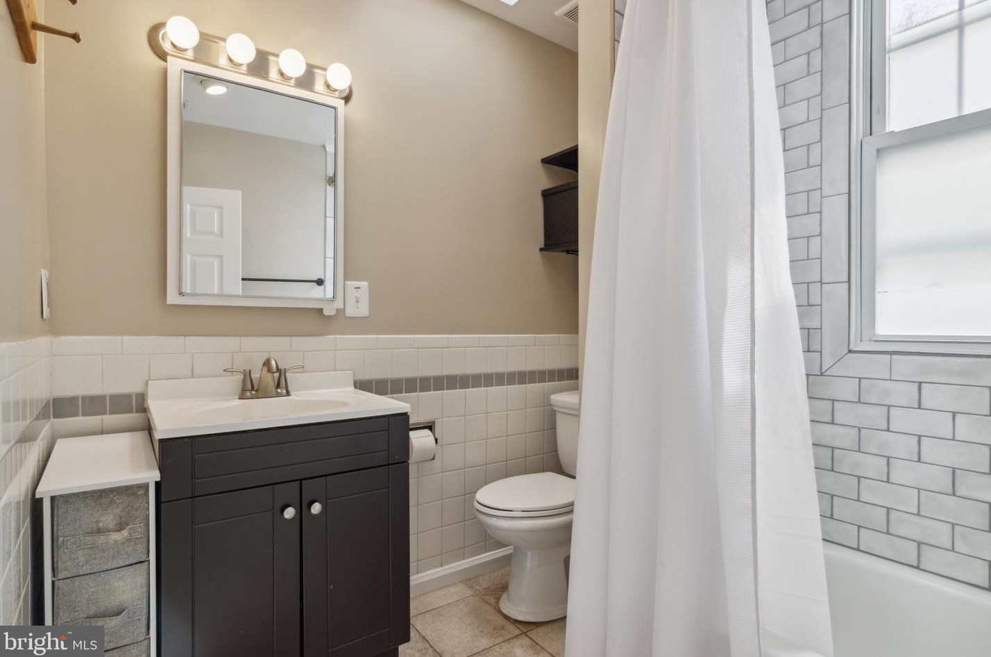 3330 Richmond Ave, Baltimore MD  21213-1145 exterior