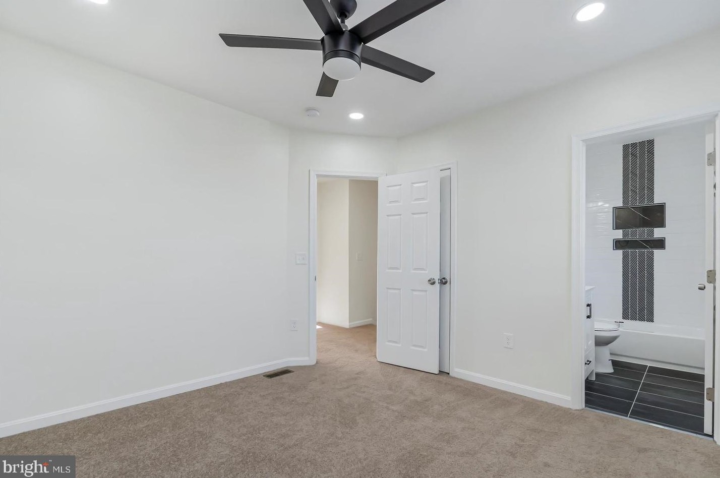 2405 Mosher St, Baltimore MD  21216-4511 exterior