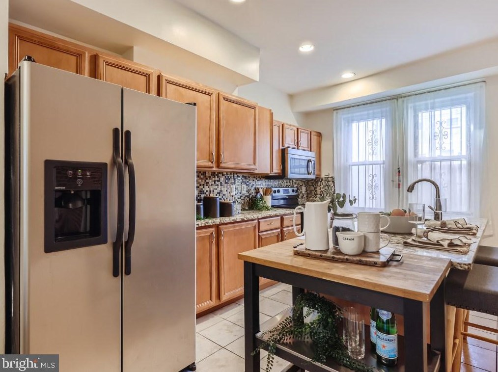 118 Luzerne Ave, Baltimore MD  21224-1147 exterior