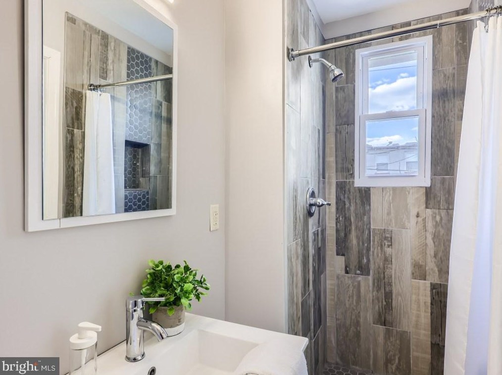 118 Luzerne Ave, Baltimore MD  21224-1147 exterior