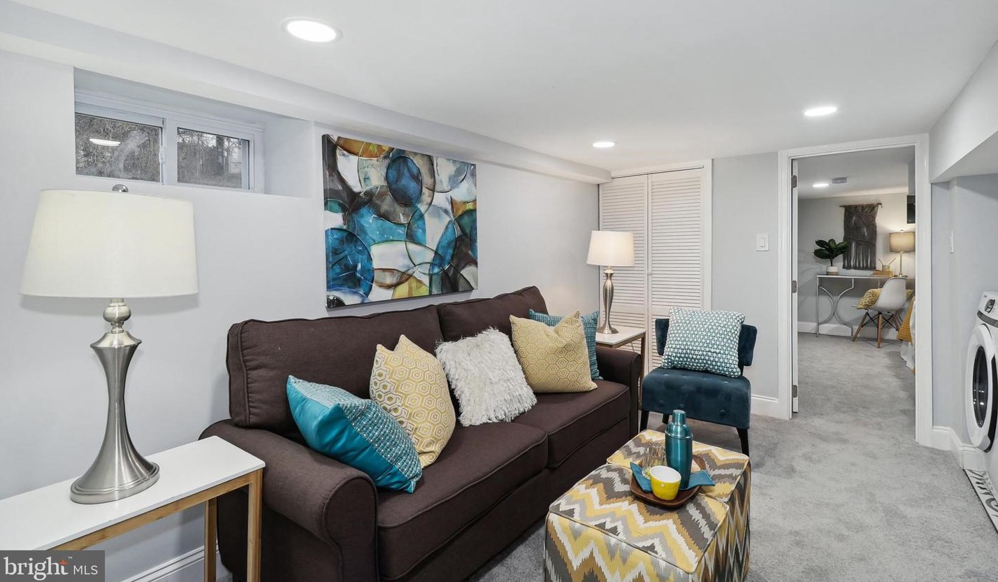 4015 Hickory Ave, Baltimore MD  21211-1742 exterior