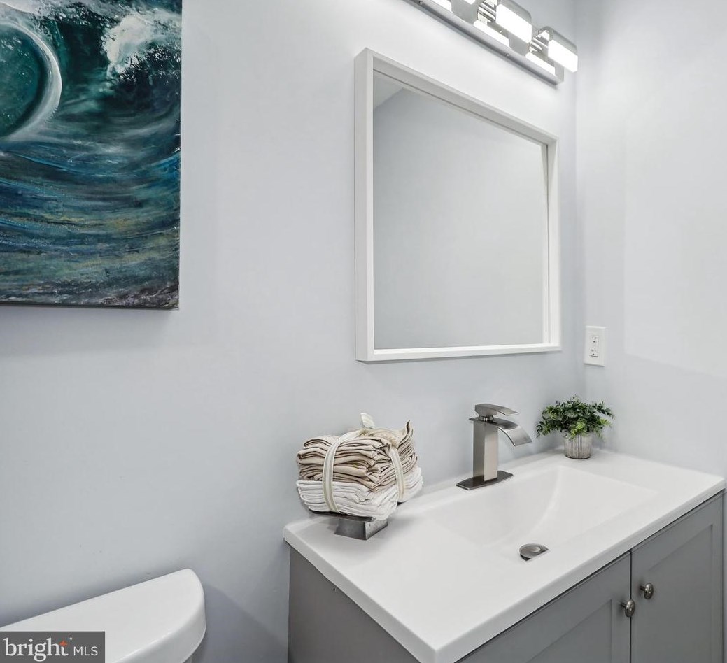 4015 Hickory Ave, Baltimore MD  21211-1742 exterior