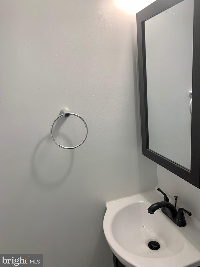 1506 Madison St, Baltimore MD  21205-1418 exterior