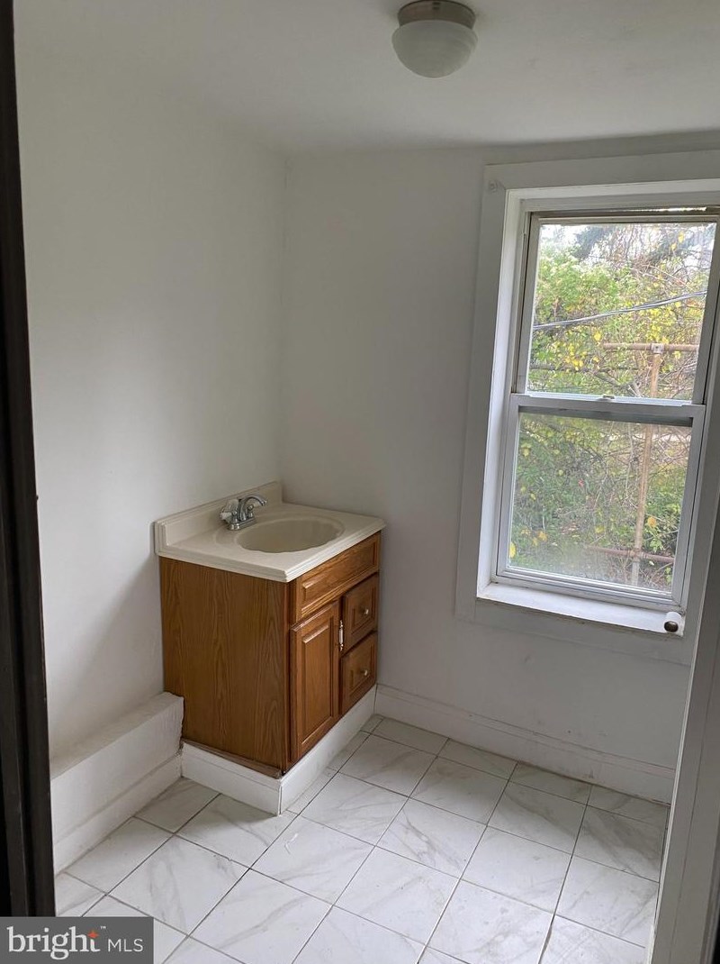 1114 Bond St, Baltimore MD  21213-2914 exterior