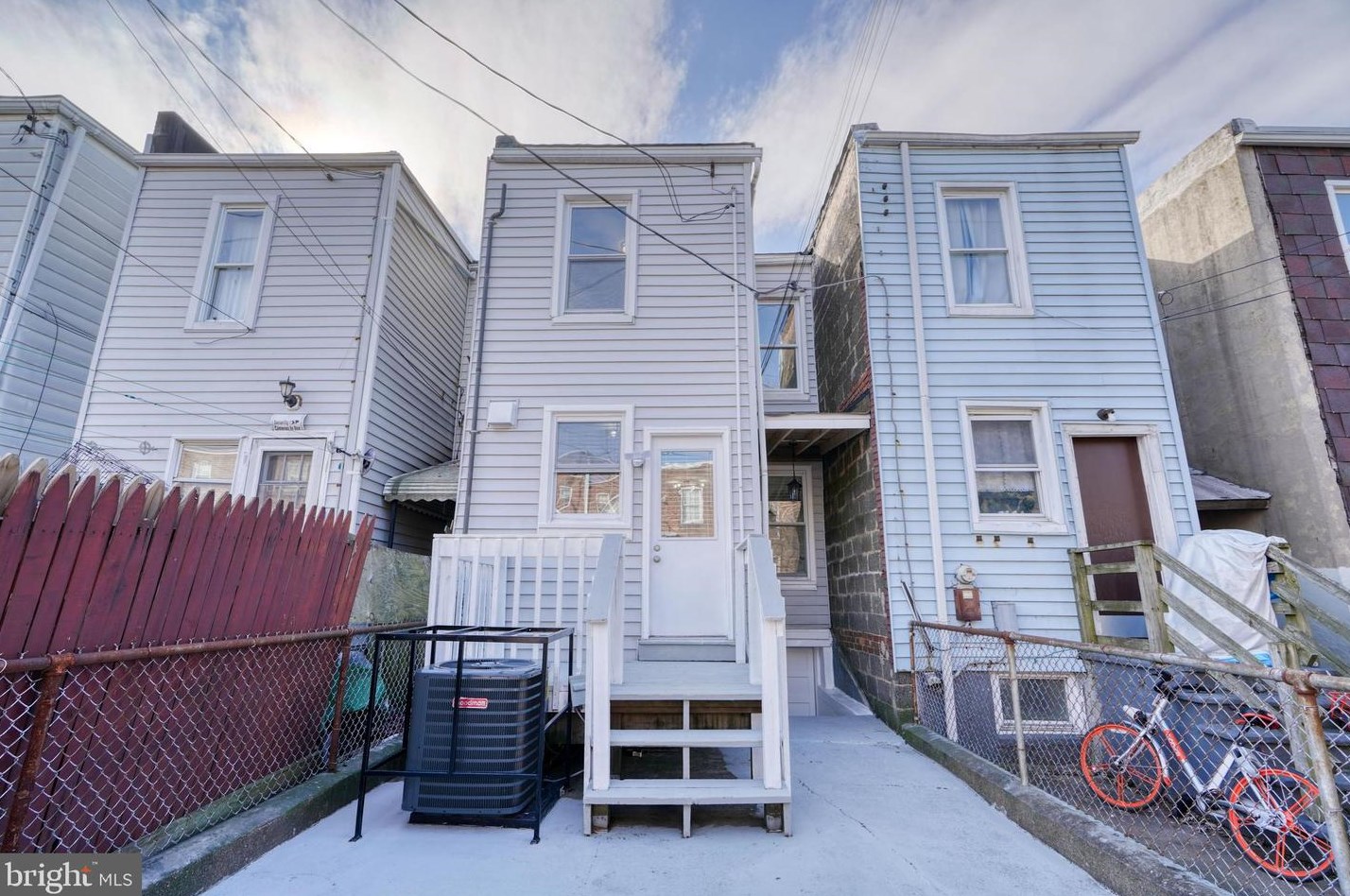 524 Maude Ave, Baltimore MD  21225-1928 exterior