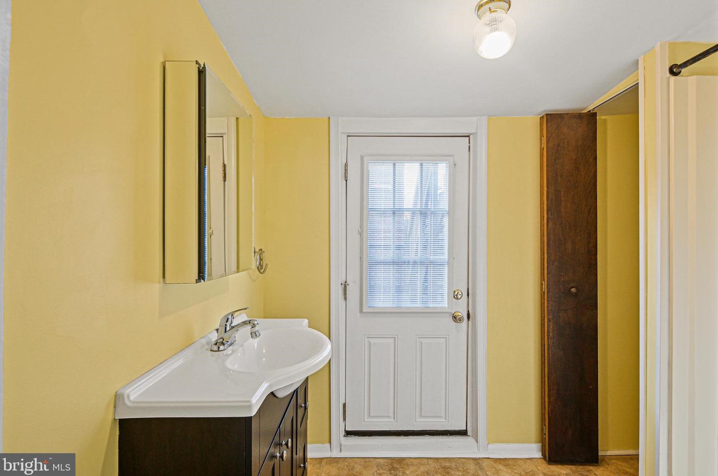 11 Heath St, Baltimore MD  21230-4815 exterior