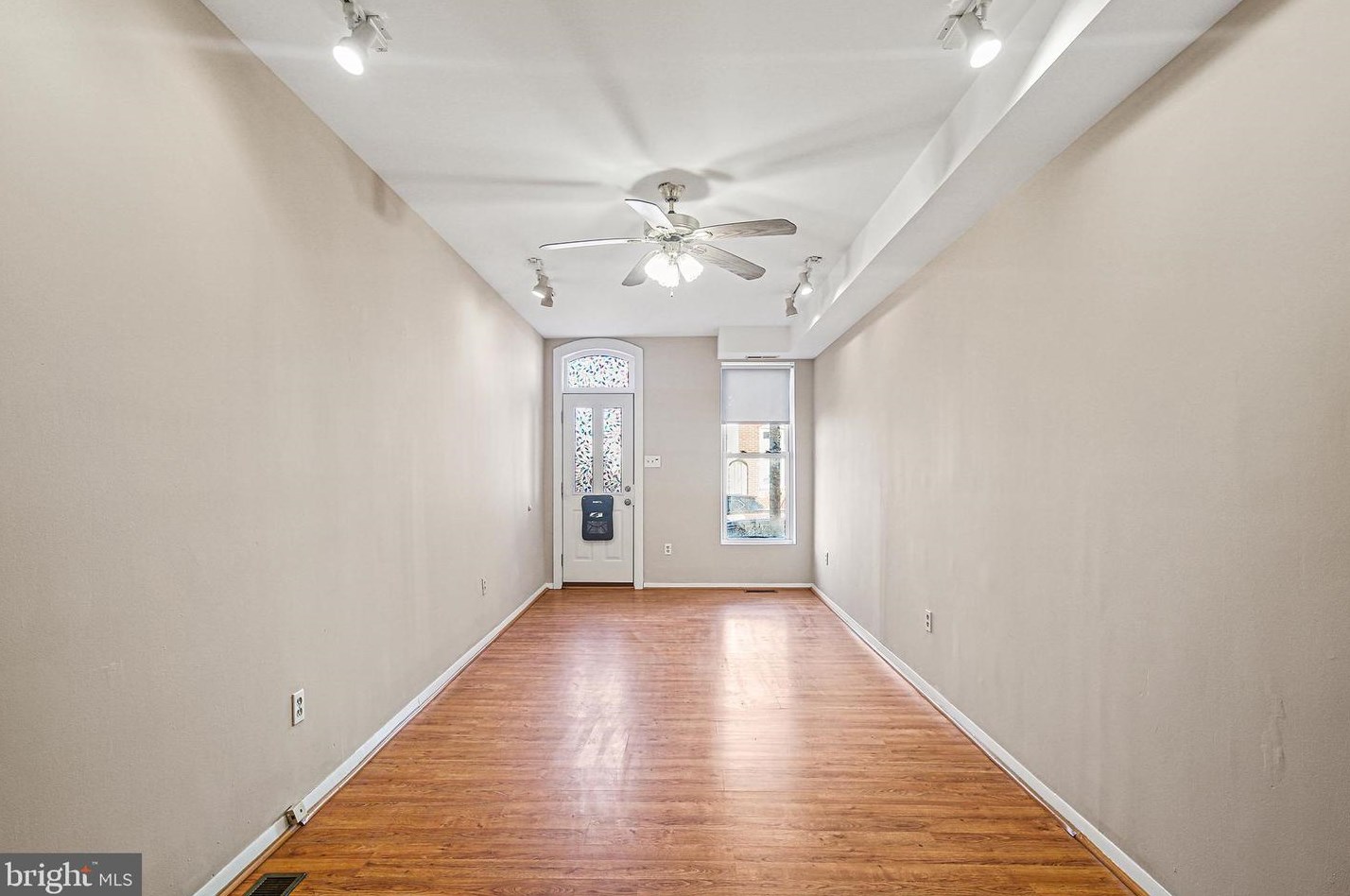 11 Heath St, Baltimore MD  21230-4815 exterior