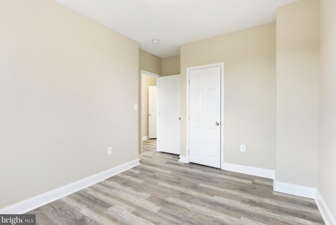 2905 Ridgewood Ave, Baltimore MD  21215-6208 exterior