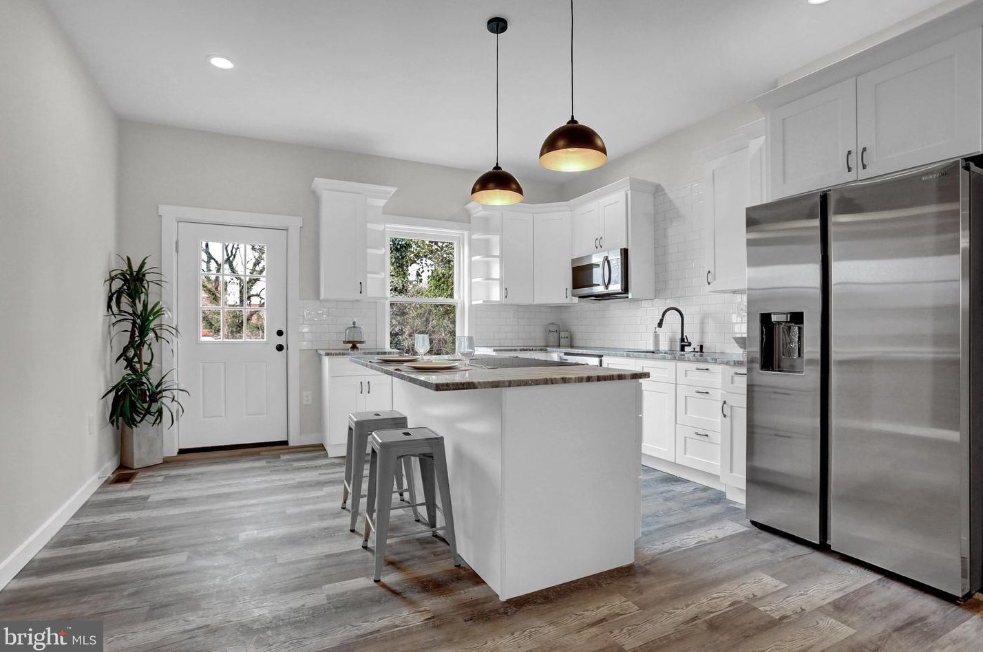 3911 Roland Ave, Baltimore MD  21211-2019 exterior