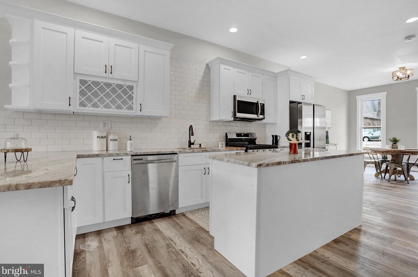3919 Roland Ave, Baltimore MD  21211-2019 exterior