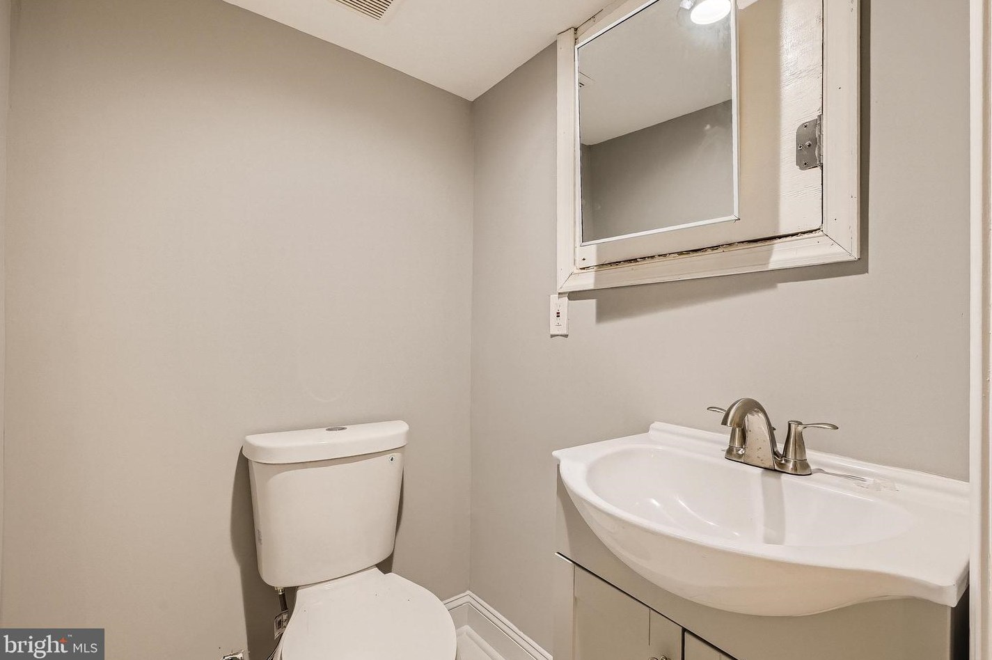 5404 Summerfield Ave, Baltimore MD  21206-4310 exterior