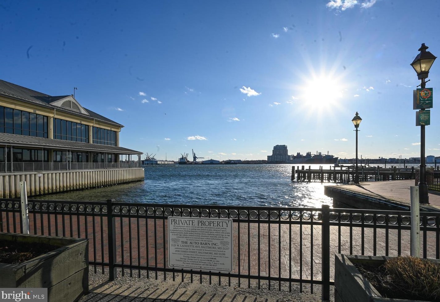 2772 Lighthouse Pt, Baltimore MD  21224-4789 exterior