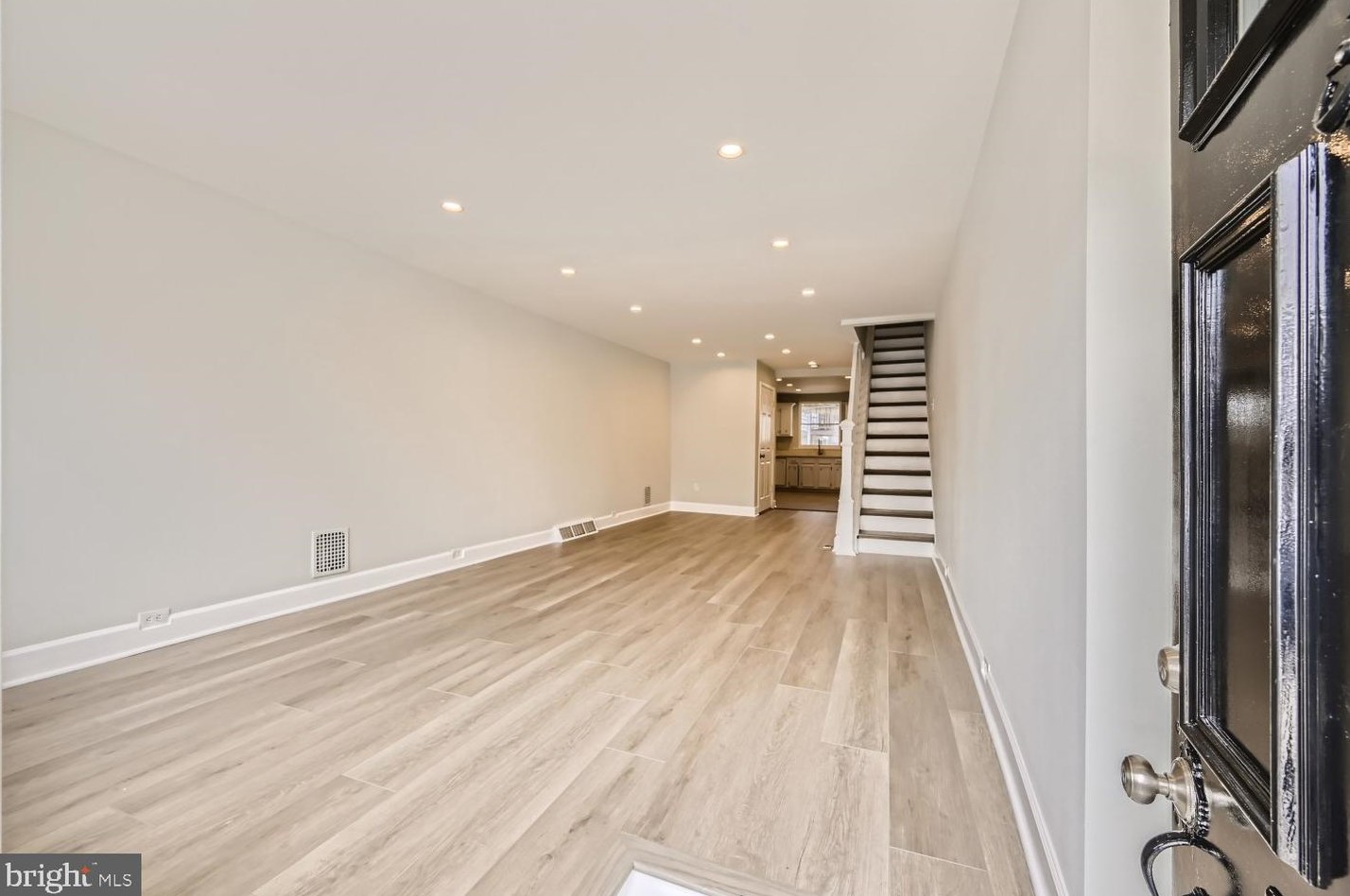 734 Conkling St, Baltimore MD  21224-4301 exterior