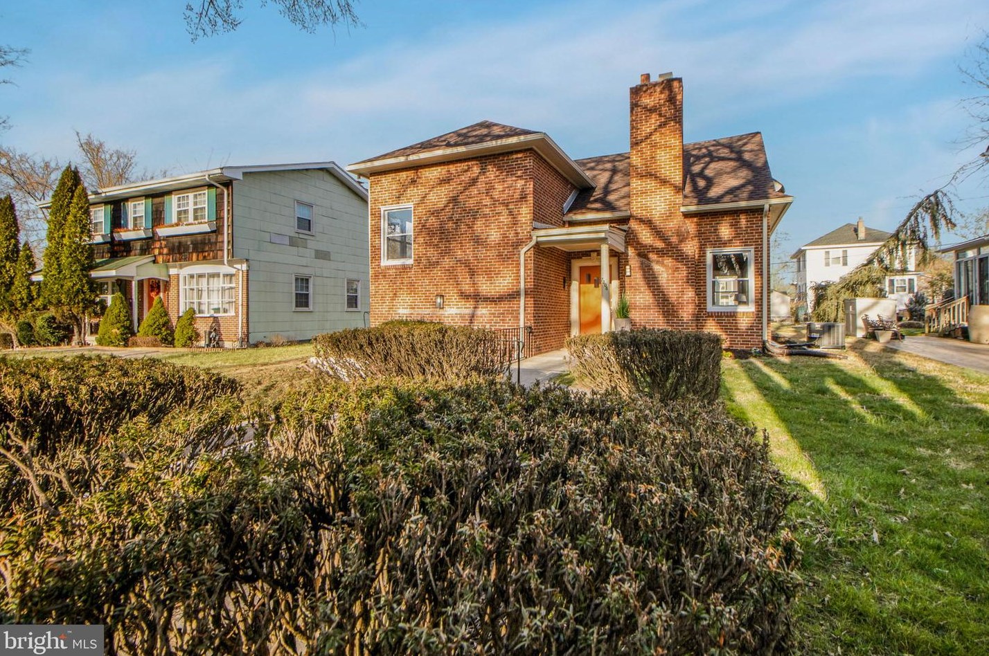 2308 Montebello Ter, Baltimore MD  21214-2434 exterior