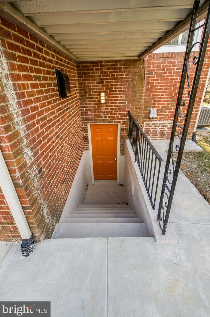 2308 Montebello Ter, Baltimore MD  21214-2434 exterior