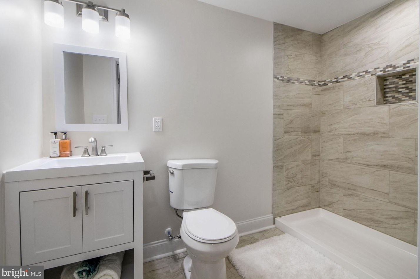2308 Montebello Ter, Baltimore MD  21214-2434 exterior