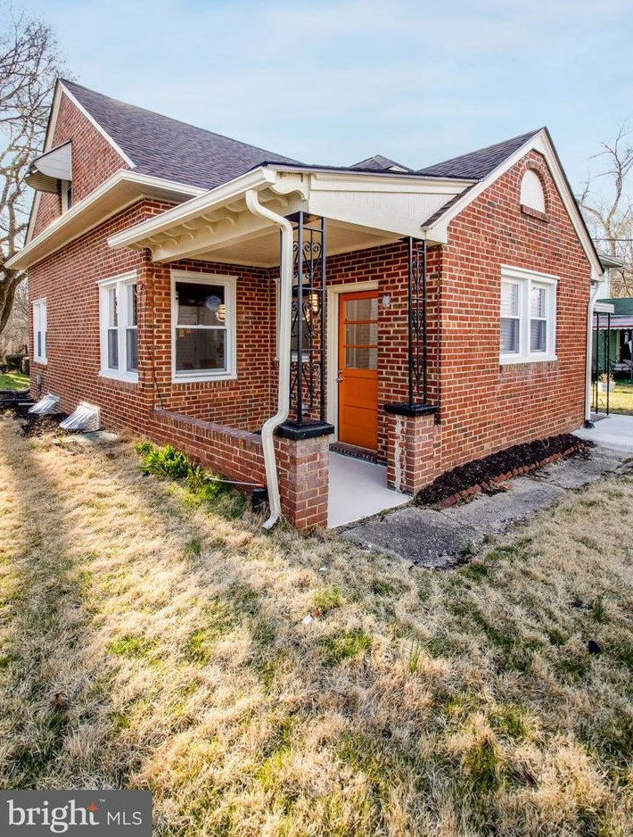 2308 Montebello Ter, Baltimore MD  21214-2434 exterior