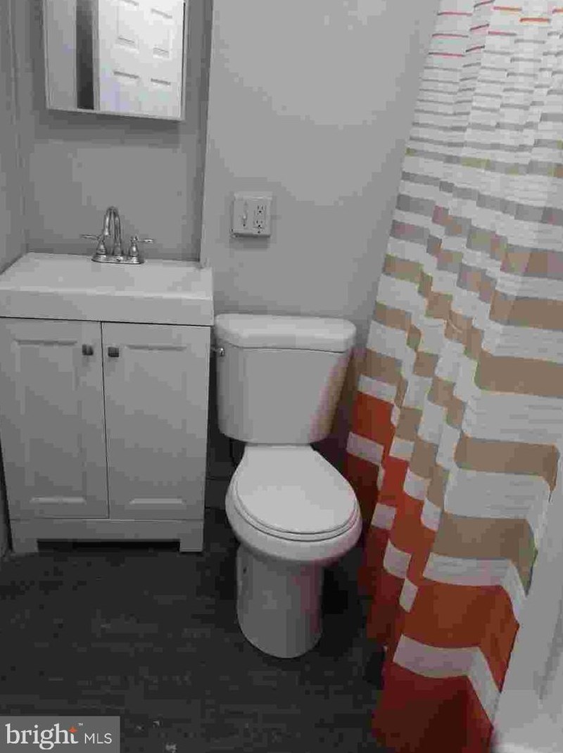 514 Curley St, Baltimore MD  21205-2735 exterior