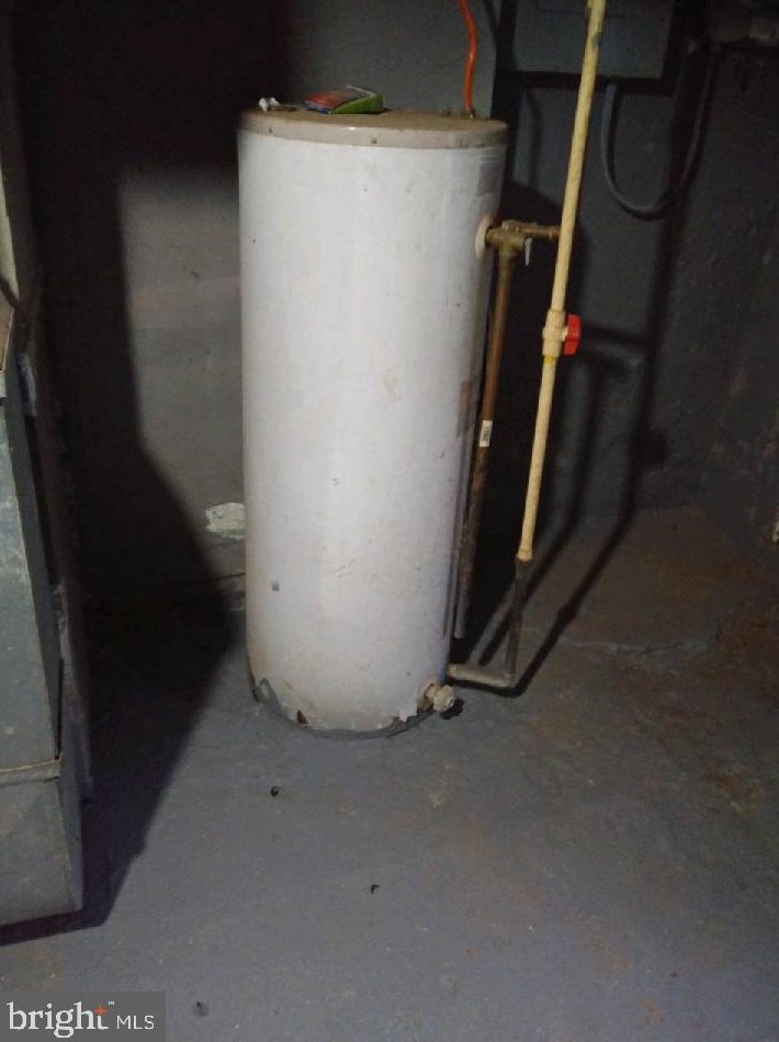 514 Curley St, Baltimore MD  21205-2735 exterior