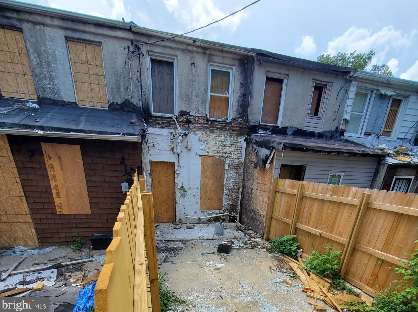 323 Furrow St, Baltimore MD  21223-2850 exterior