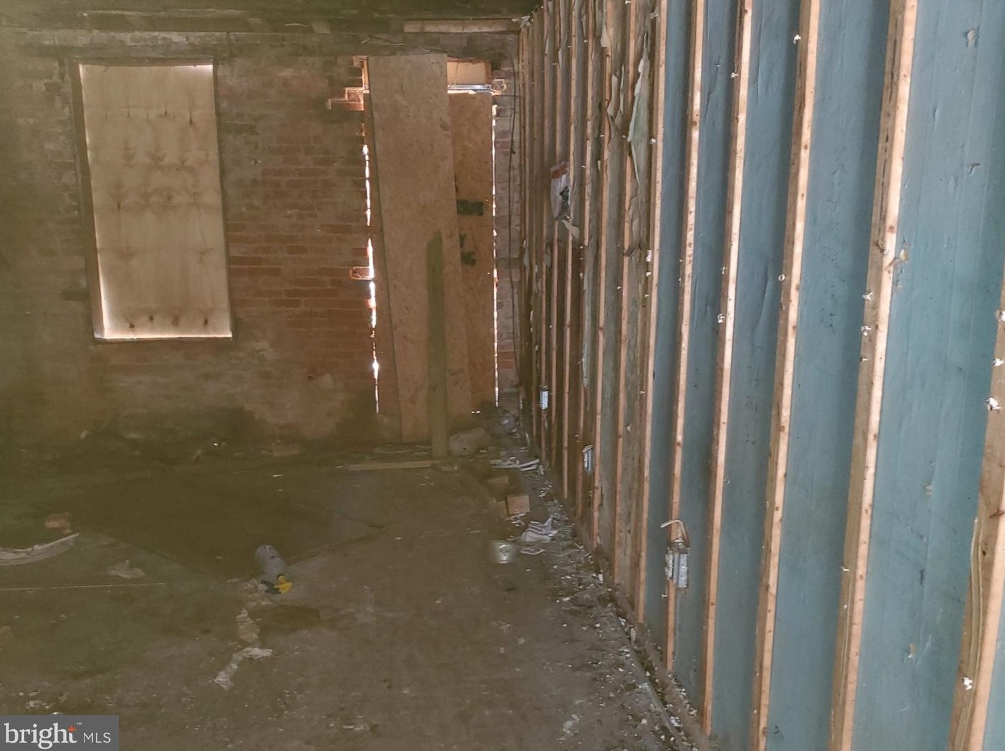 323 Furrow St, Baltimore MD  21223-2850 exterior