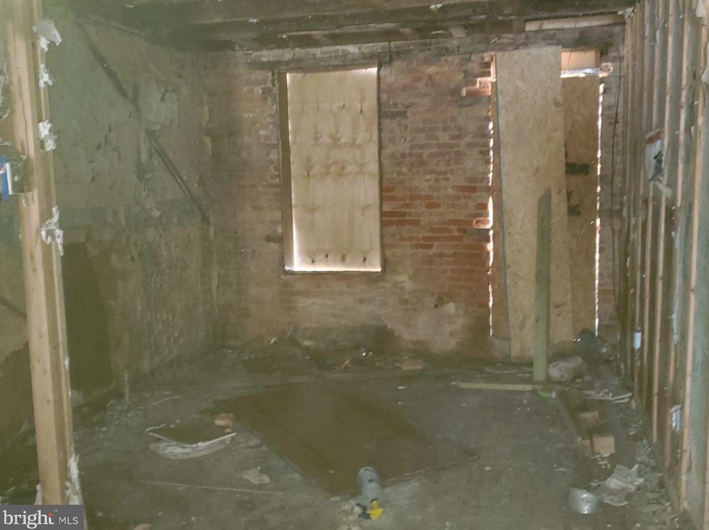 323 Furrow St, Baltimore MD  21223-2850 exterior