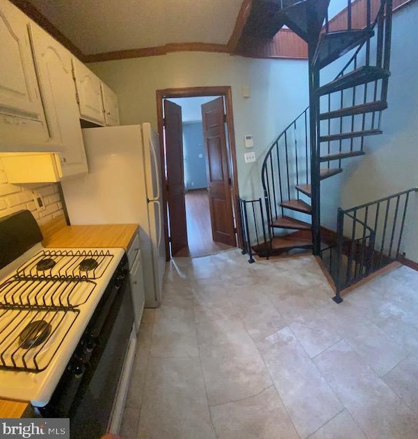 1431 Andre St, Baltimore MD  21230-5305 exterior