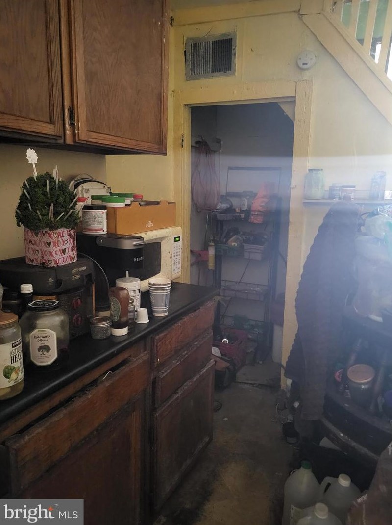 222 Bruce St, Baltimore MD  21225-3808 exterior