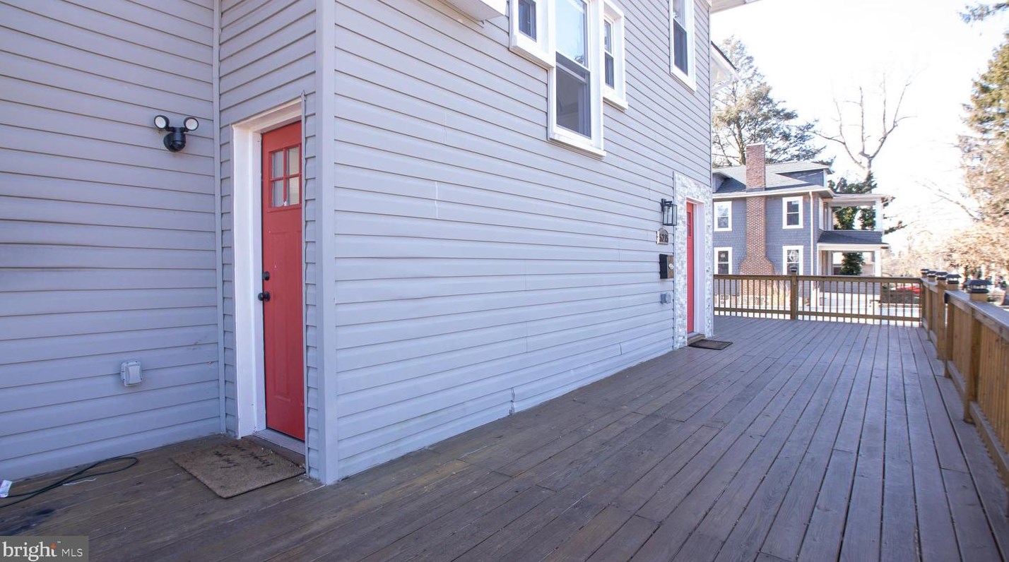 5215 Bosworth Ave, Baltimore MD  21207-6861 exterior