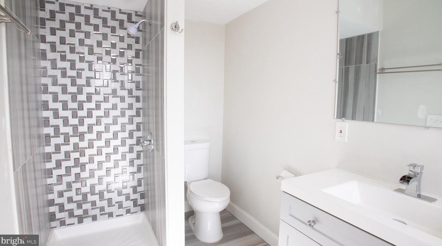 5215 Bosworth Ave, Baltimore MD  21207-6861 exterior