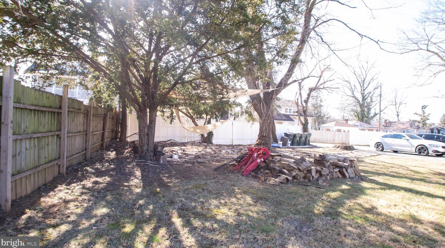 5215 Bosworth Ave, Baltimore MD  21207-6861 exterior