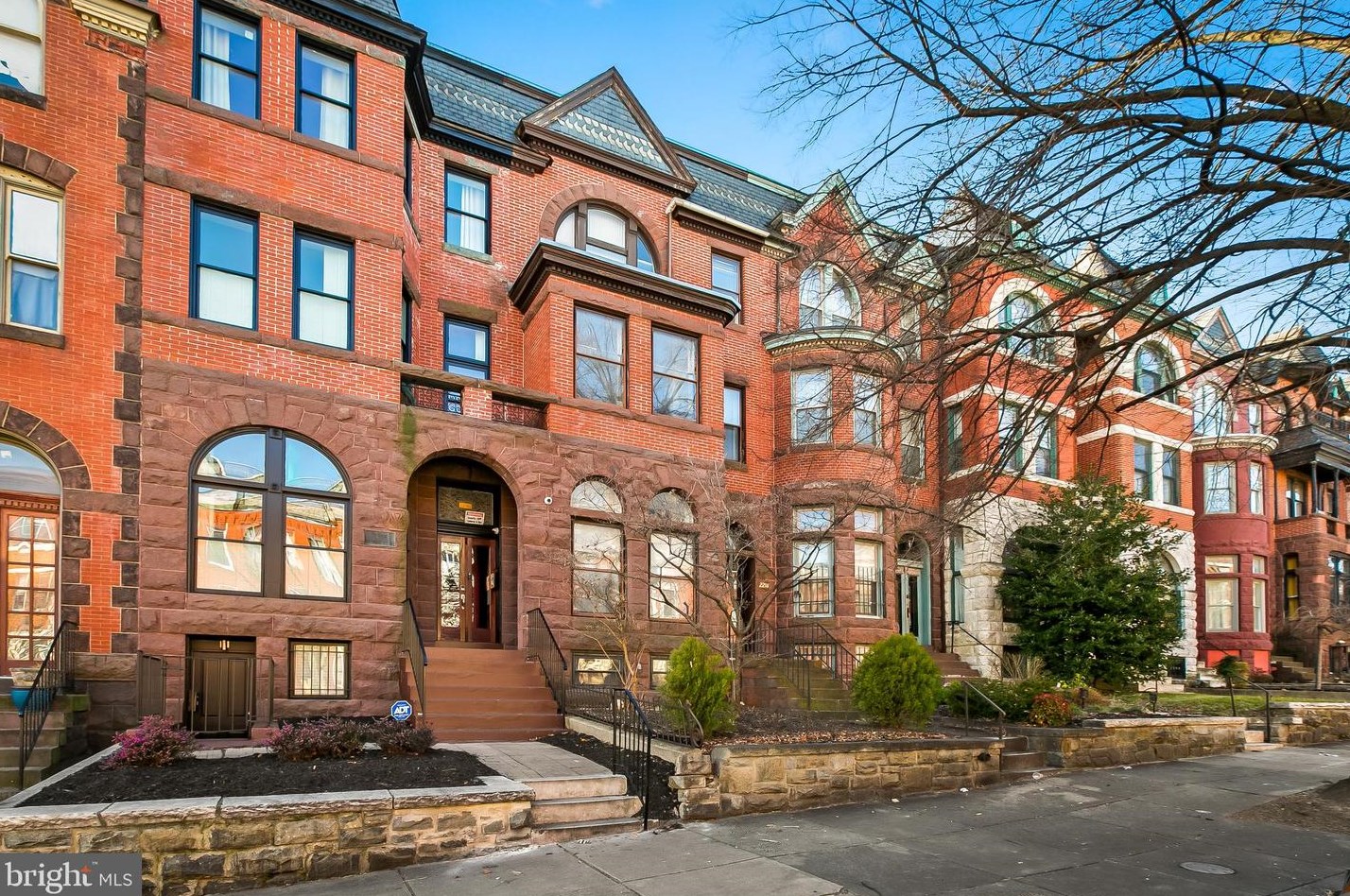 2216 Eutaw Pl, Baltimore MD  21217-3902 exterior