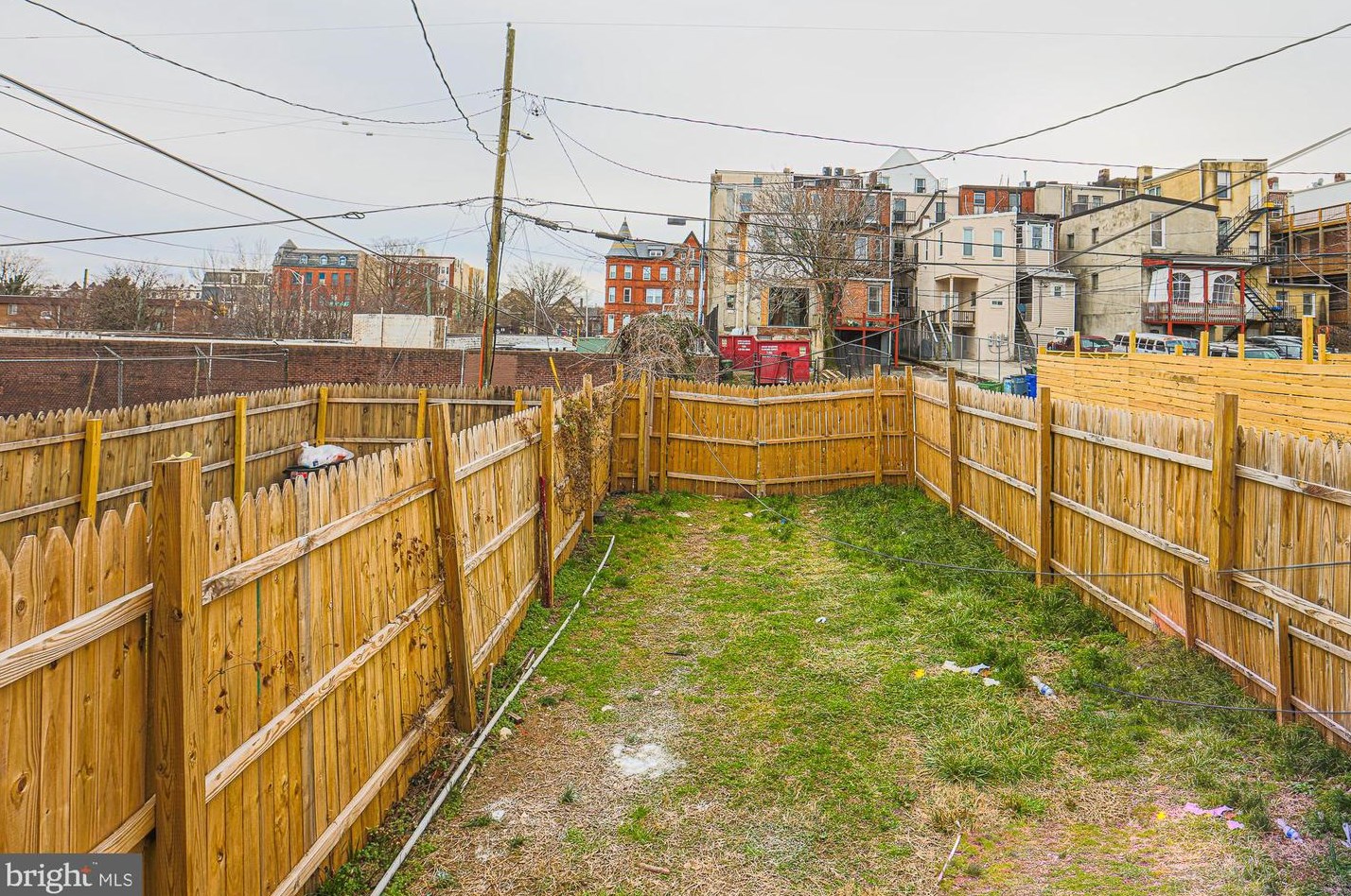 2018 Linden Ave, Baltimore MD  21217-4622 exterior