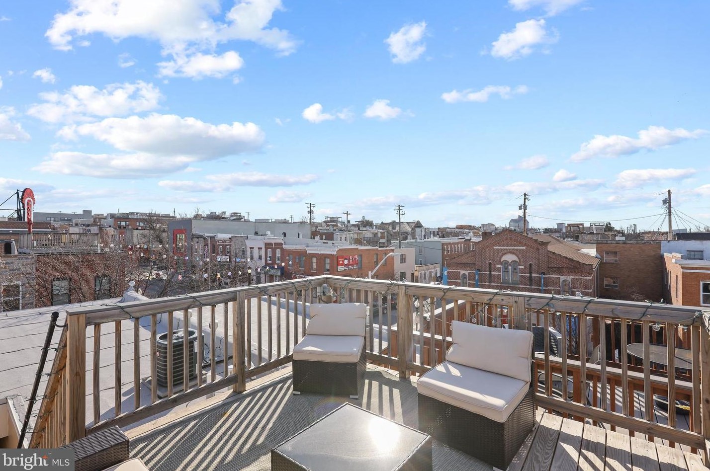 442 Robinson St, Baltimore MD  21224-1327 exterior