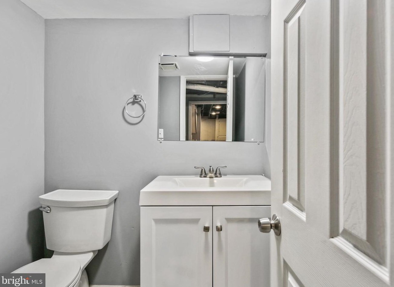 3606 Clarenell Rd, Baltimore MD  21229-5136 exterior