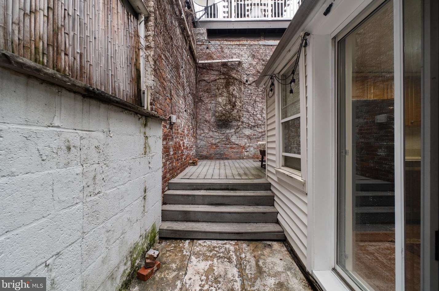 2112 Cambridge St, Baltimore MD  21231-3206 exterior