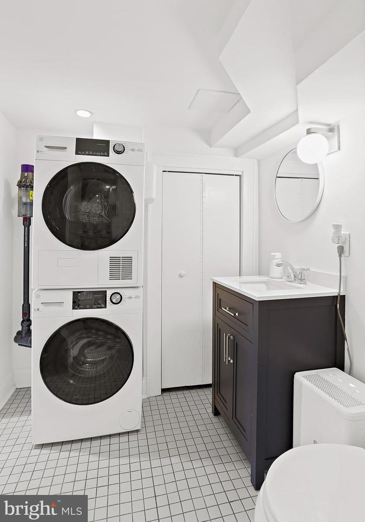 225 Churchill St, Baltimore MD  21230-3918 exterior