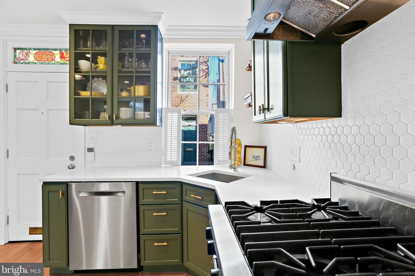 225 Churchill St, Baltimore MD  21230-3918 exterior