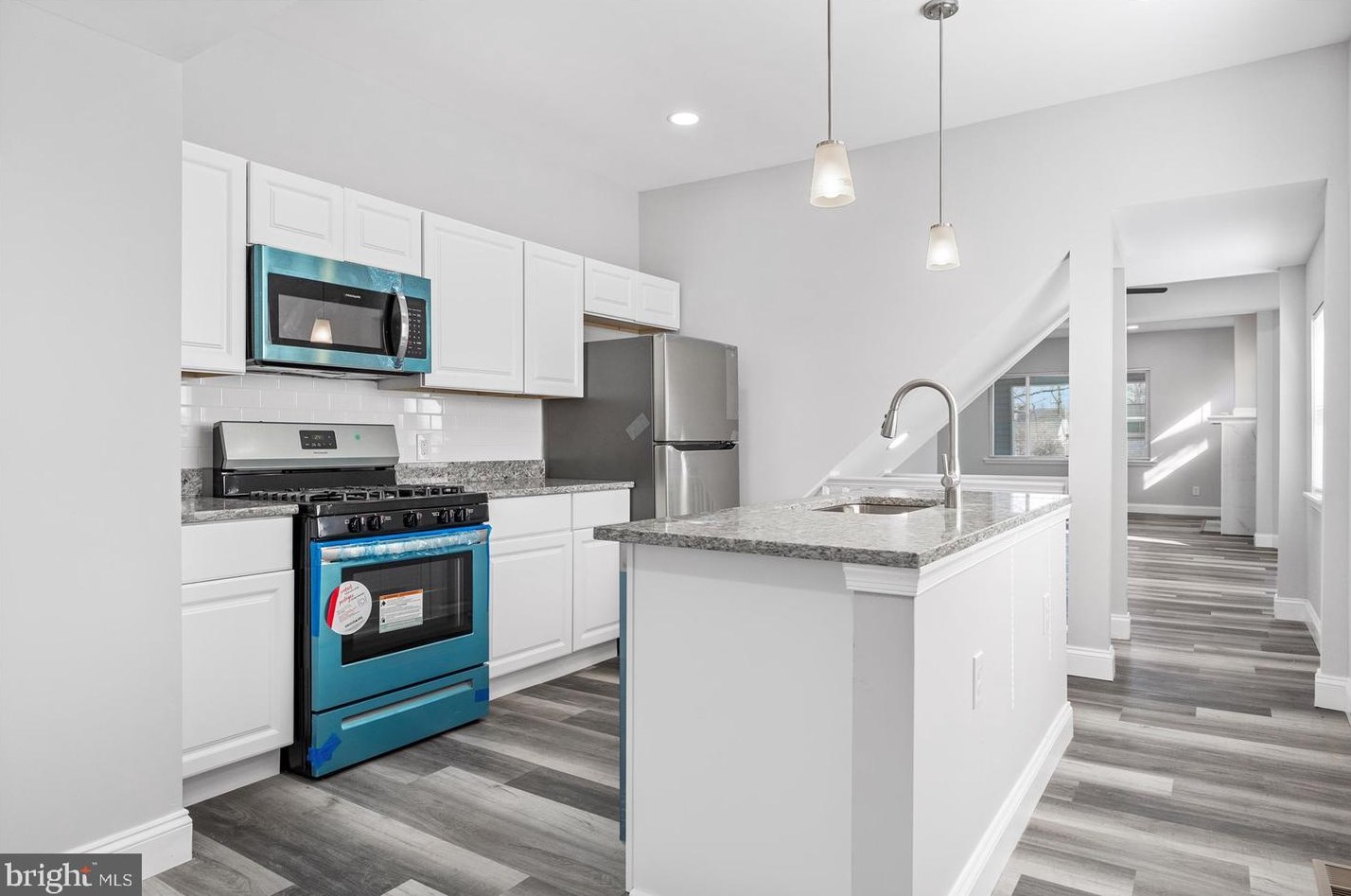 2800 Chelsea Ter, Baltimore MD  21216-1727 exterior