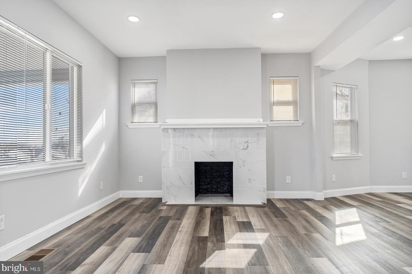 2800 Chelsea Ter, Baltimore MD  21216-1727 exterior