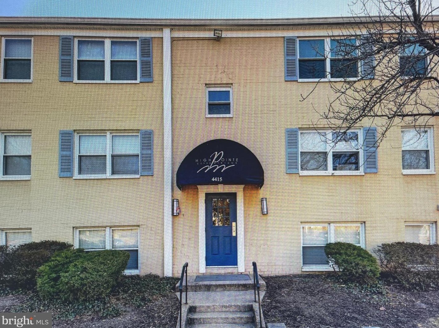 4415 Falls Bridge Dr, Baltimore MD  21211-1033 exterior