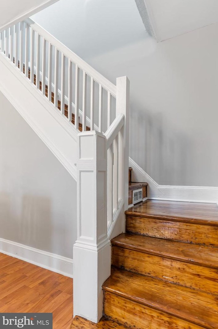 2928 Clifton Park Ter, Baltimore MD  21213-1135 exterior