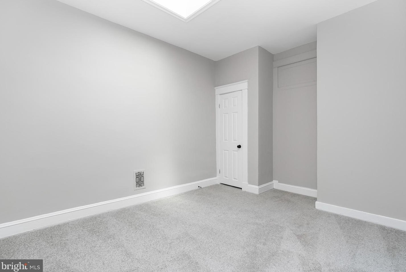 2928 Clifton Park Ter, Baltimore MD  21213-1135 exterior